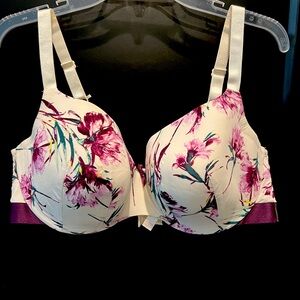 CACIQUE 42DD T-shirt bra NWOT